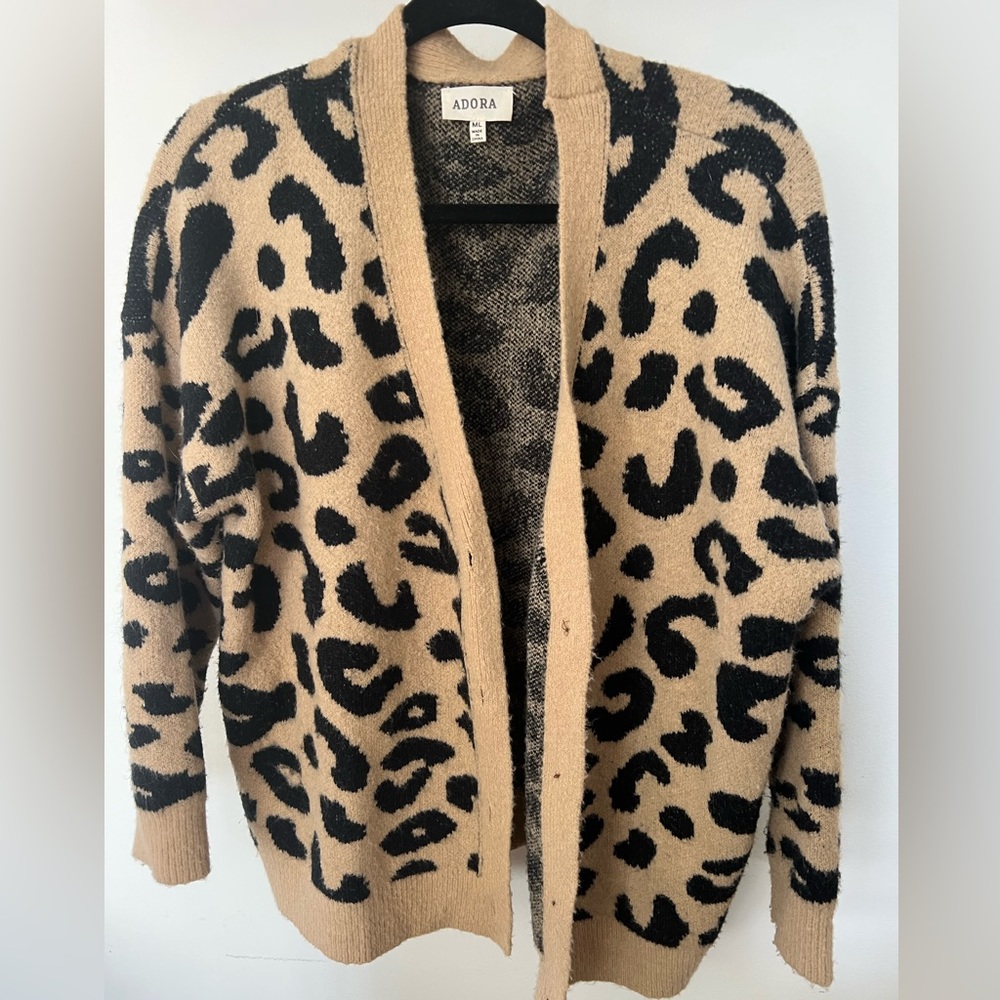 ADORA Cozy leopard print cardigan